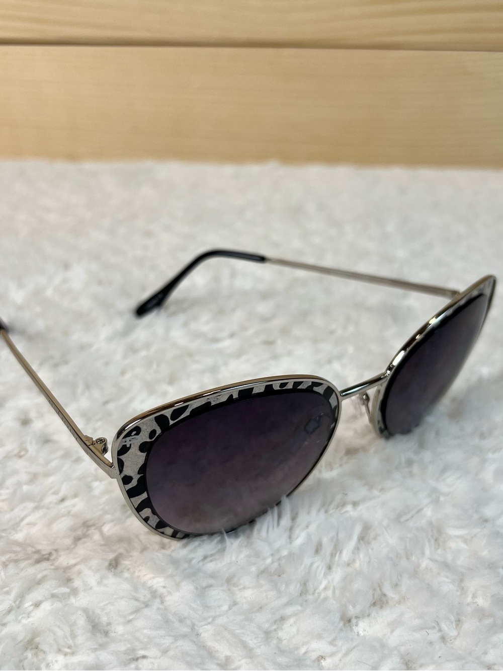 Prive Revaux Silver Frame Cat-Eye “Shore Thing” Sunglasses Summer Chic
